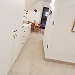 فندق مبيت وإفطار La Casa Di Bianca مانفريدونيا